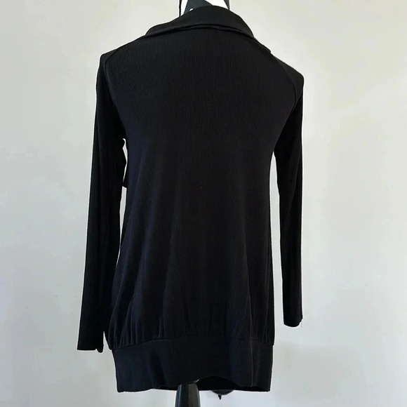 Cherish Black Long Sleeve Top Sz LG - Picture 3 of 3